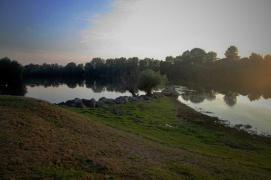 Восемь на плоту, не считая собаки