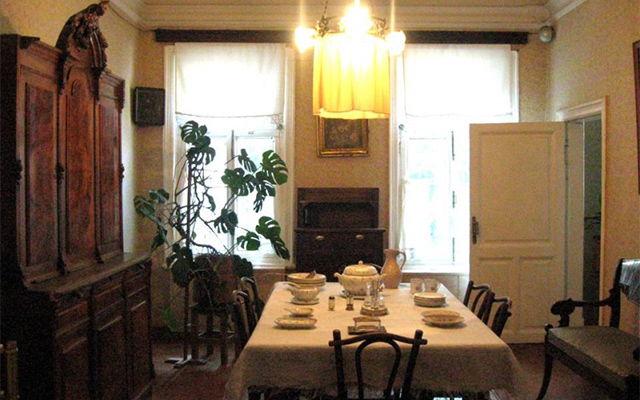 Должны ли учитываться интересы несовершеннолетних при приватизации квартиры?