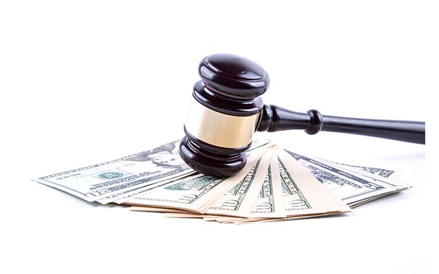 Если начальник заплатил больше, чем хотел, работник может оставить деньги себе